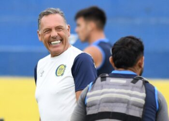 El plantel de Central toma forma