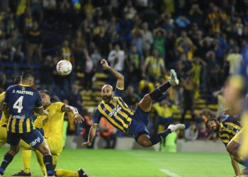 El Canalla pegó primero y debutó con el pie derecho