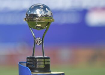 ¿Cómo, contra quién y cuándo se juegan los Playoffs de Sudamericana?