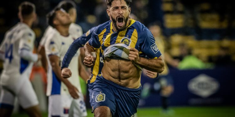 En el día de la vuelta de Marco Ruben, Central recibe a Lanús buscando escalar posiciones