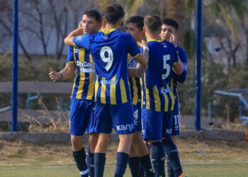 Debut con el pie derecho