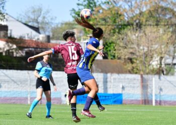 Las Guerreras fueron goleadas y no arrancan