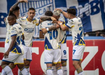 Pisó fuerte y goleó en Mendoza en el debut