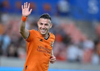 Suma al tercer pasajero del mercado