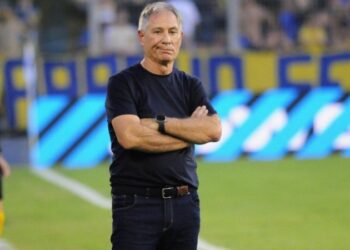 Holan cuida jugadores pensando en el Clásico