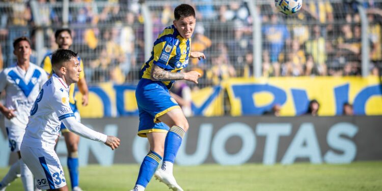 Con Ibarra a disposición, Holan no tocaría mucho