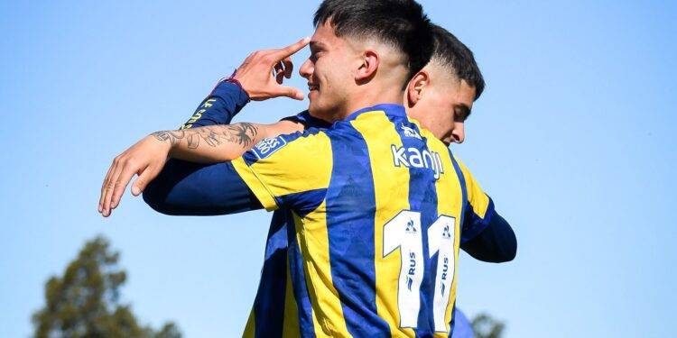 La Reserva Canalla goleó y se quedó con el Clásico. | Foto: @CARCJuveniles