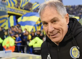 ¡BOMBAZO!: Ariel Holan dejó de ser el técnico de Rosario Central