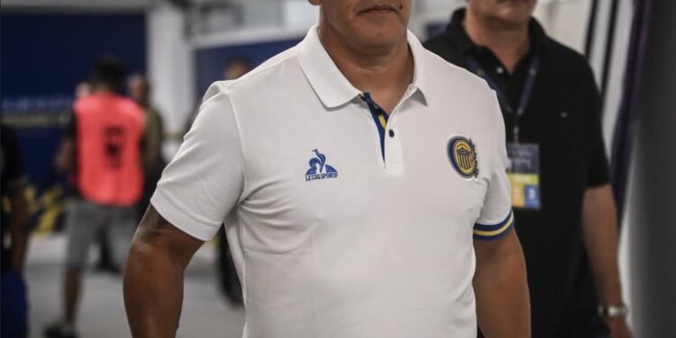 Con tres cambios: el equipo confirmado de Rosario Central vs. Gimnasia por la fecha 7