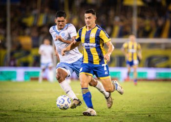 Otra salida de verano: Rosario Central comunicó el préstamo de Maximiliano Lovera al fútbol colombiano