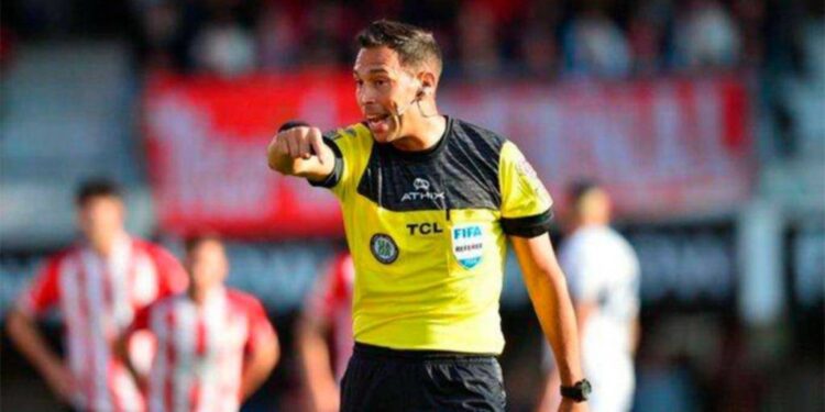 Tras el árbitaje de Falcón Pérez en el clásico rosarino, Facundo Tello será el árbitro de Rosario Central ante Argentinos