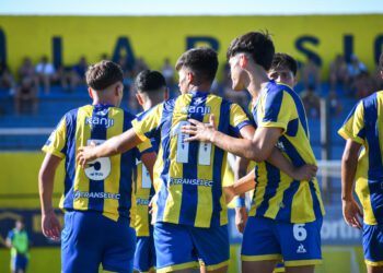 En busca del triunfo: Rosario Central visita a Banfield con el objetivo de arrancar de una vez