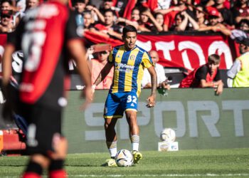 El representante de Emanuel Coronel destacó el llamado de Gonzalo Belloso para resolver la renovación del lateral derecho