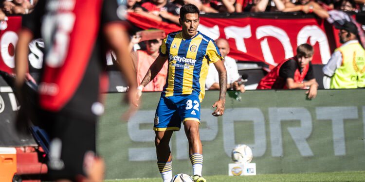 El representante de Emanuel Coronel destacó el llamado de Gonzalo Belloso para resolver la renovación del lateral derecho