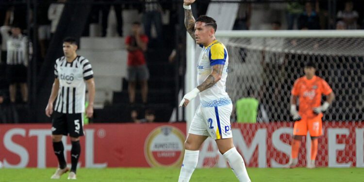 Con gol agónico de Enzo Copetti, Rosario Central le ganó a Libertad en Asunción y se ilusiona