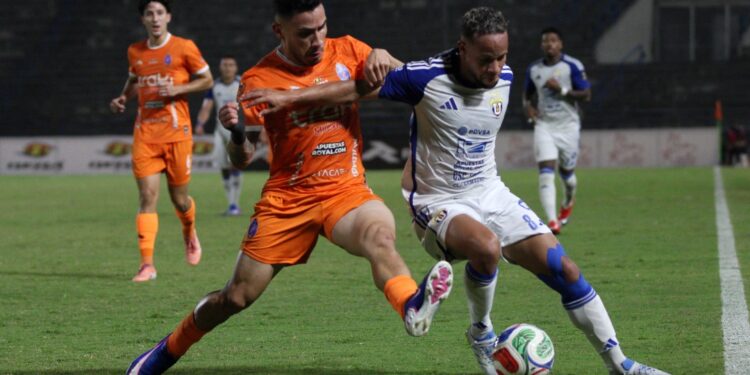 Central está al tanto: ¿Cómo le fue a Universidad Central y cuántos jugadores guardó en la LigaFutVe pensando en la Libertadores?